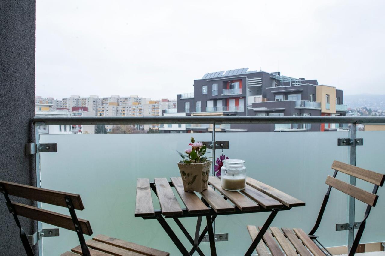 Sasadpark'S New Apartment In The West Part Of Buda Βουδαπέστη Εξωτερικό φωτογραφία
